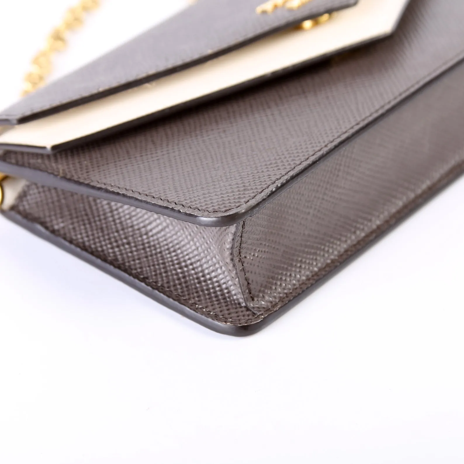 1DH052 Saffiano Envelope WOC