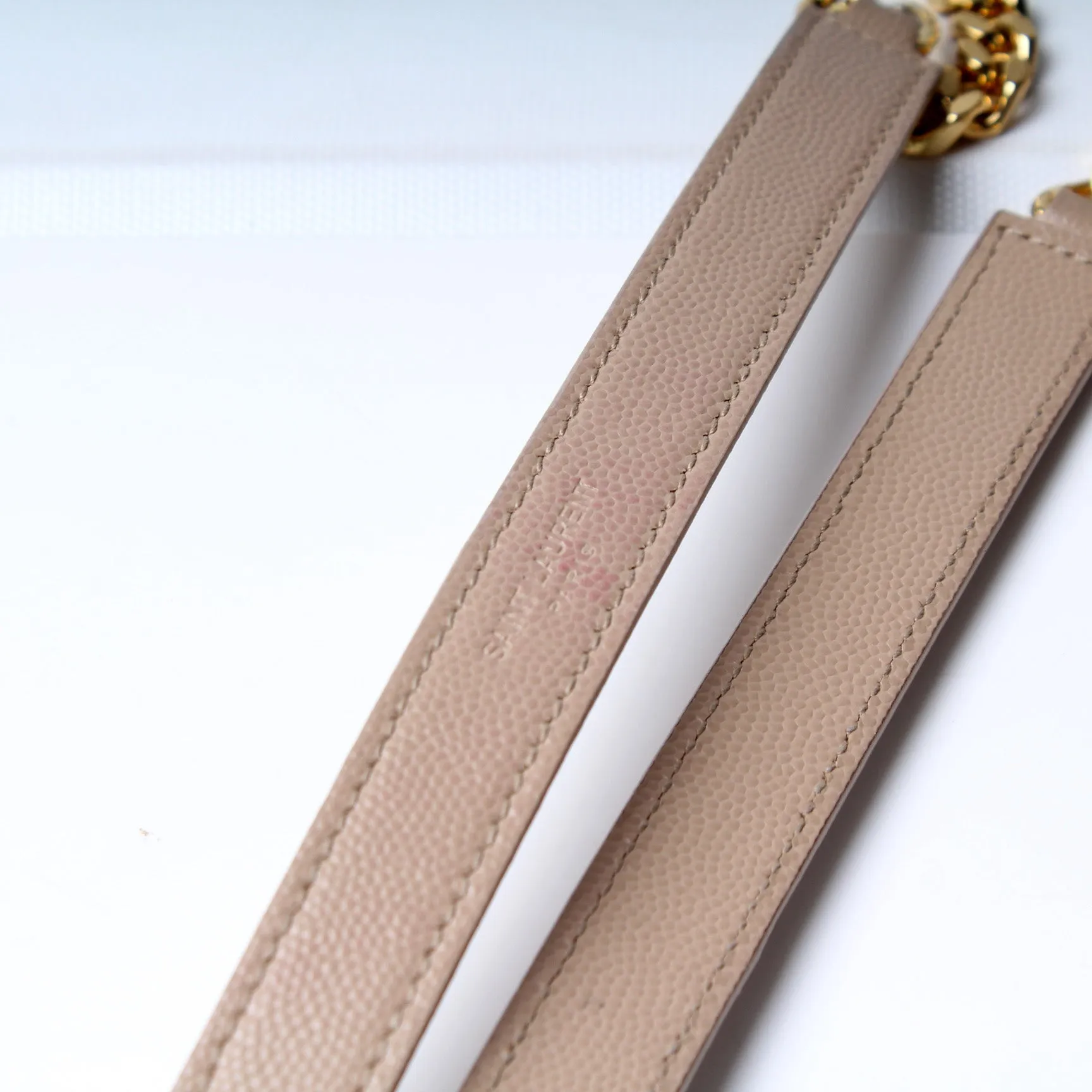 393910 Envelope Chevron Large